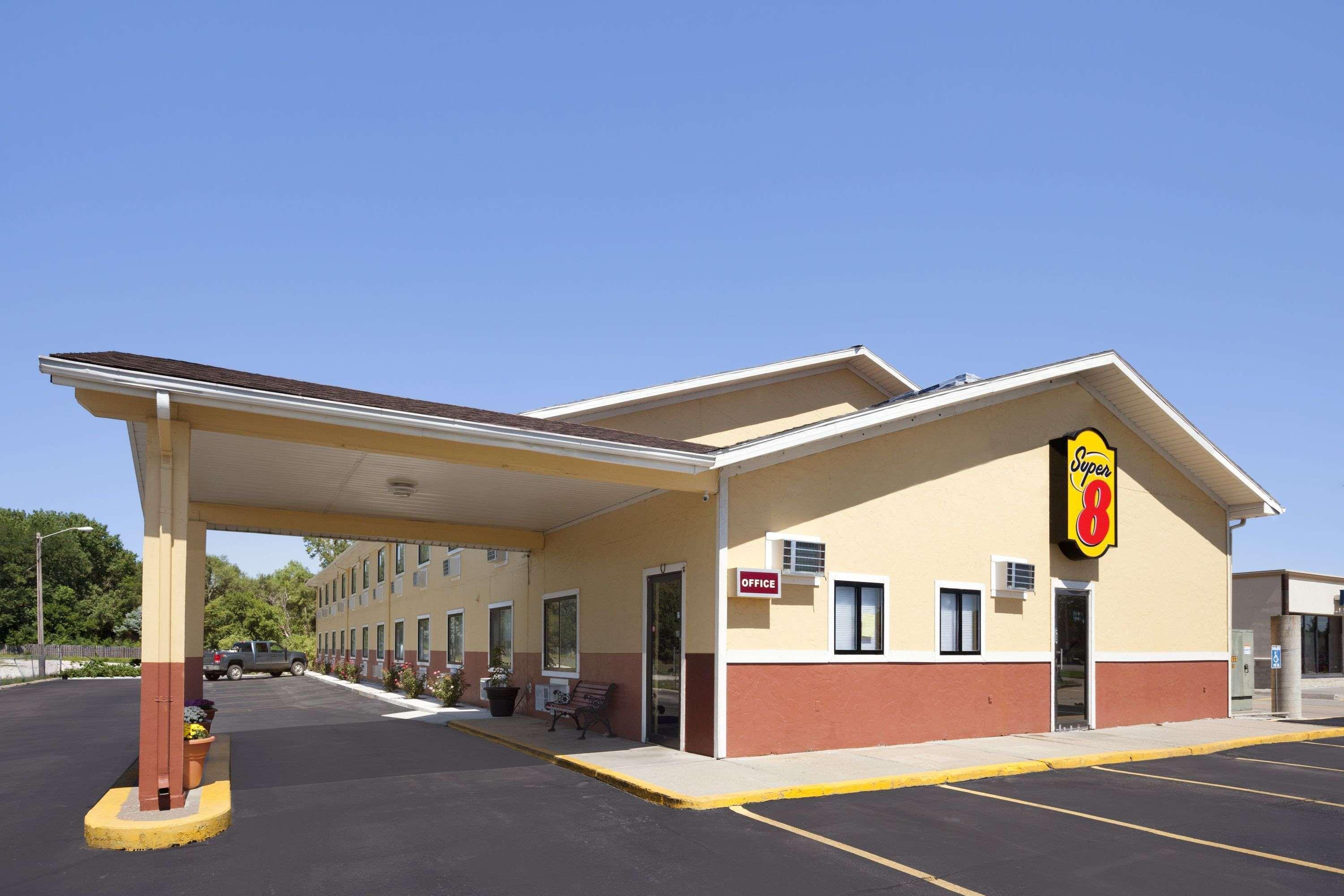 Motel Super 8 By Wyndham Fremont Ne Extérieur photo